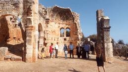 Turizmcilerden İhtiyaç Sahibi Ailelere Anlamlı Destek