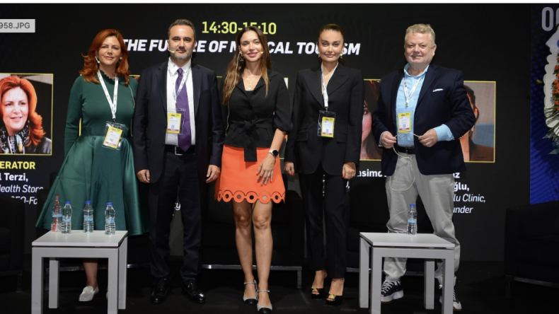 Sağlık Turizmi Panelinde Profesyoneller Deneyimlerini Paylaştı